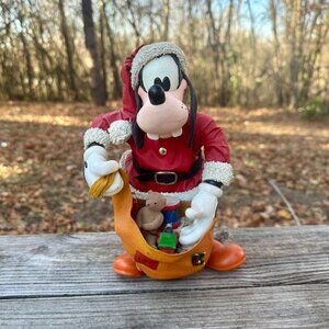 Vintage Disney - Goofy Santa Fabriche Kurt Adler - 1991 Christmas Table Piece -